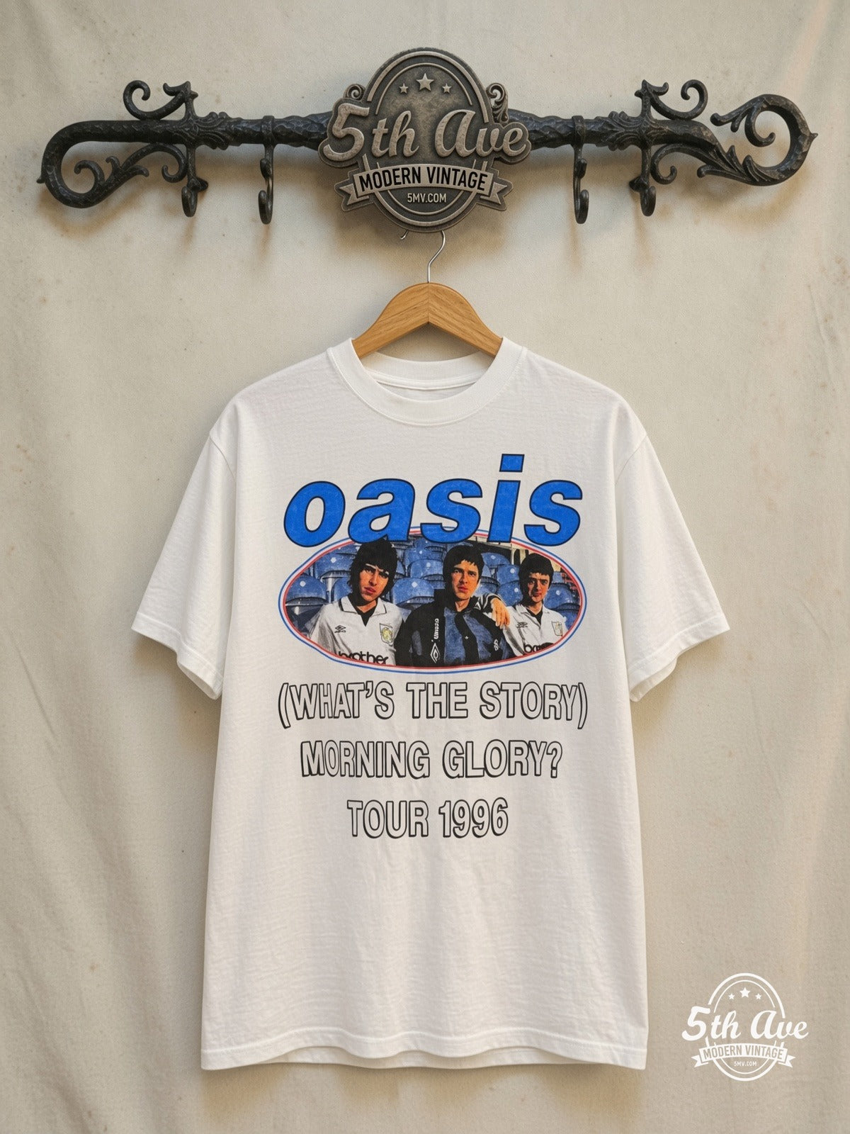 Oasis – (What's the Story) Morning Glory? Tour 1996 – Vintage Band T-Shirt — front on locked cream ornate 5th Ave rack