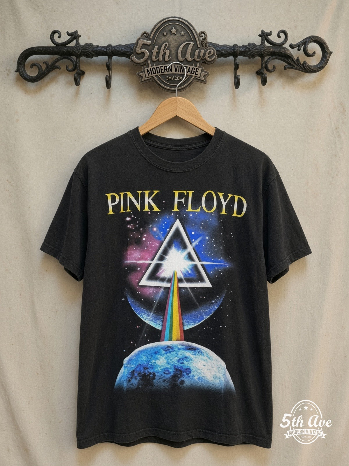 Pink Floyd – Dark Side Invasion – Vintage Band T-Shirt — front on locked cream ornate 5th Ave rack