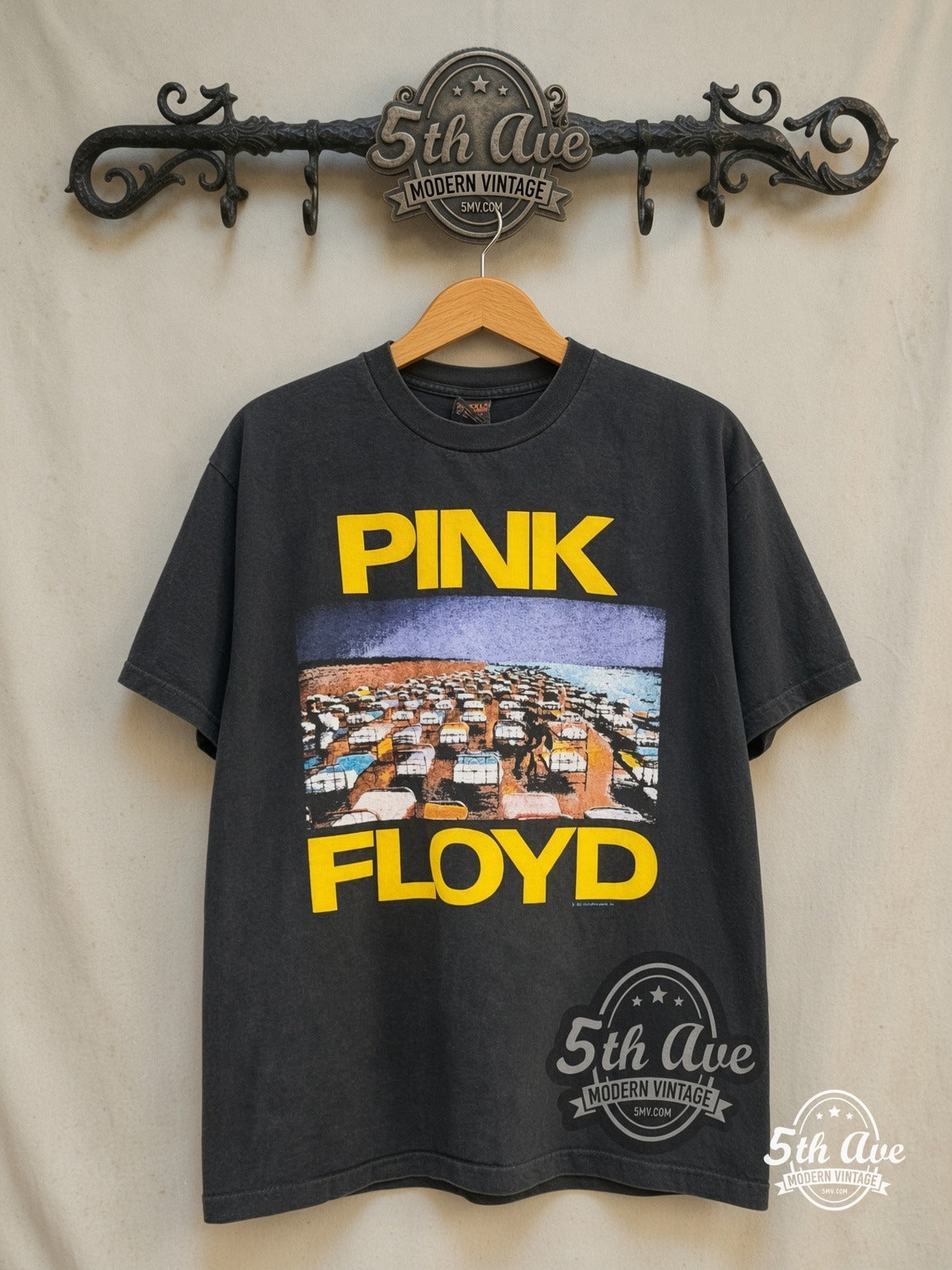 Pink Floyd – World Tour' 1987 – Vintage Band T-Shirt — front on locked cream ornate 5th Ave rack
