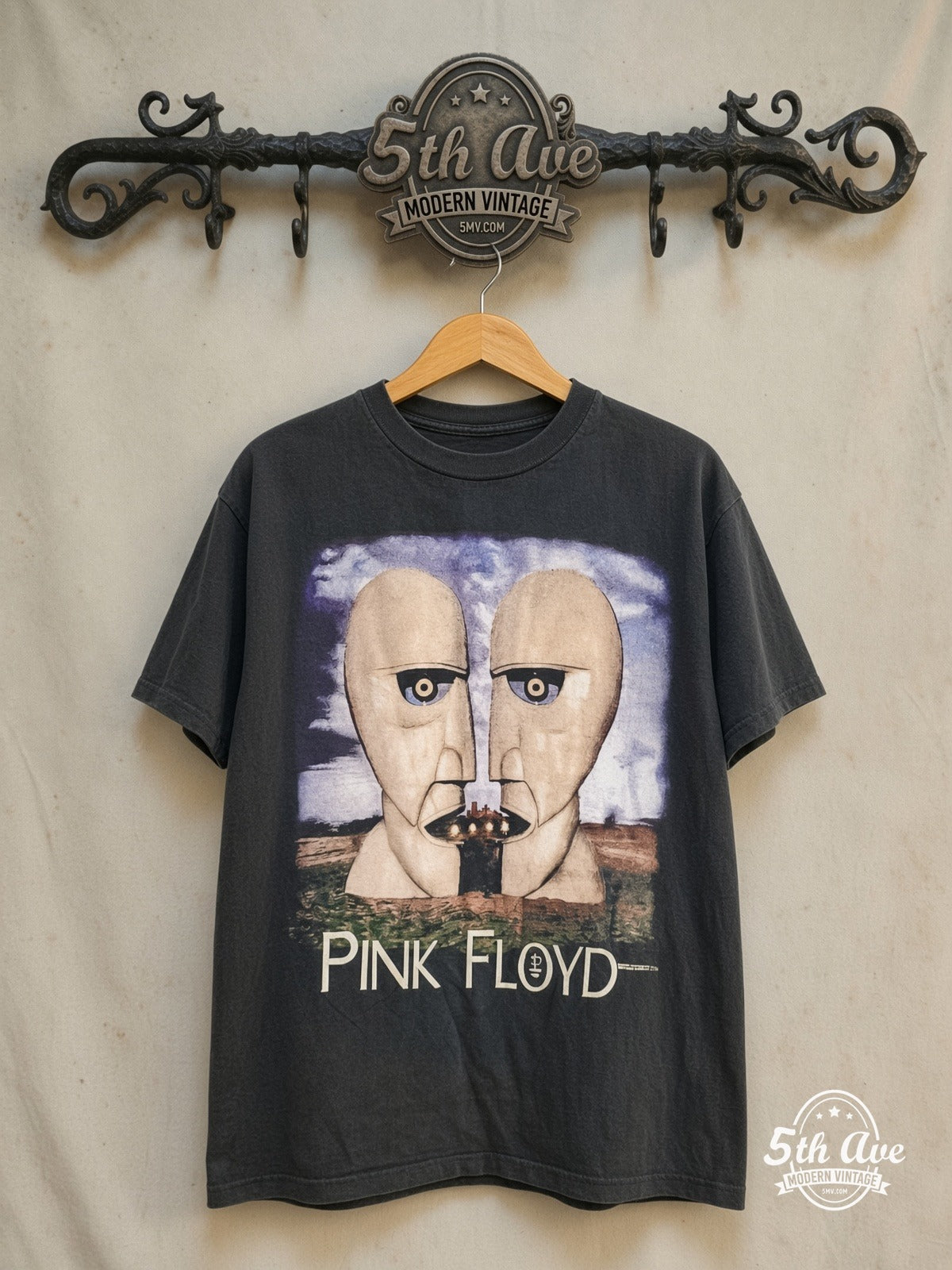 Pink Floyd – The Division Bell Tour 1994 – Vintage Band T-Shirt — front on locked cream ornate 5th Ave rack