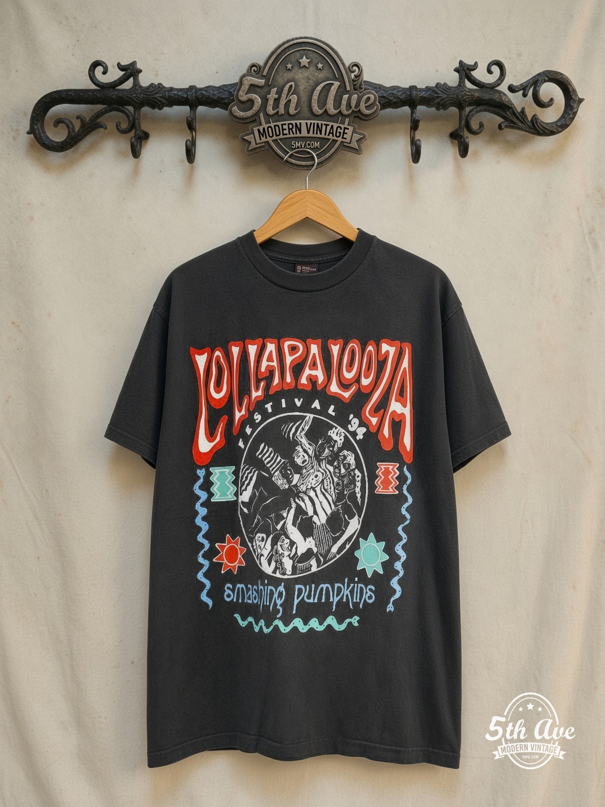 The Smashing Pumpkins – Lollapalooza Tour 1994 – Vintage Band T-Shirt — front on locked cream ornate 5th Ave rack