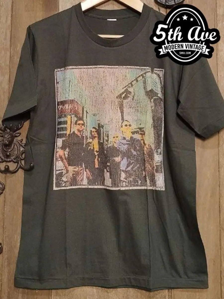 Radiohead - New Vintage Band T shirt - Vintage Band Shirts