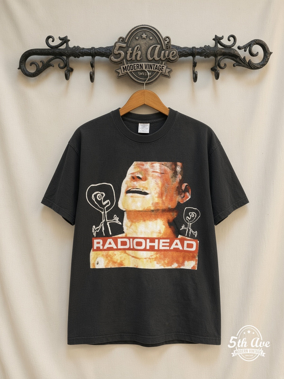 Radiohead The Bends March Tour UK vintage band t-shirt on rack