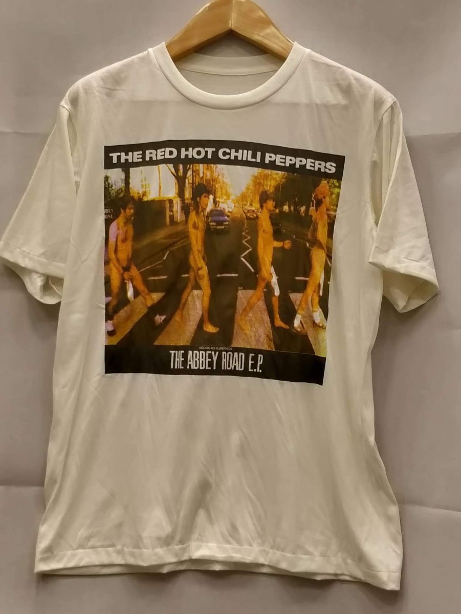 RED HOT CHILI PEPPERS 100% Cotton New Vintage Band T Shirt - Vintage Band Shirts