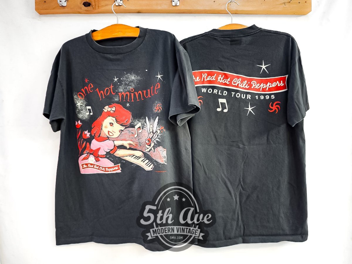 Red Hot Chili Peppers 'One Hot Minute' World Tour 1995 - Vintage Reprint Band T-Shirt - Vintage Band Shirts
