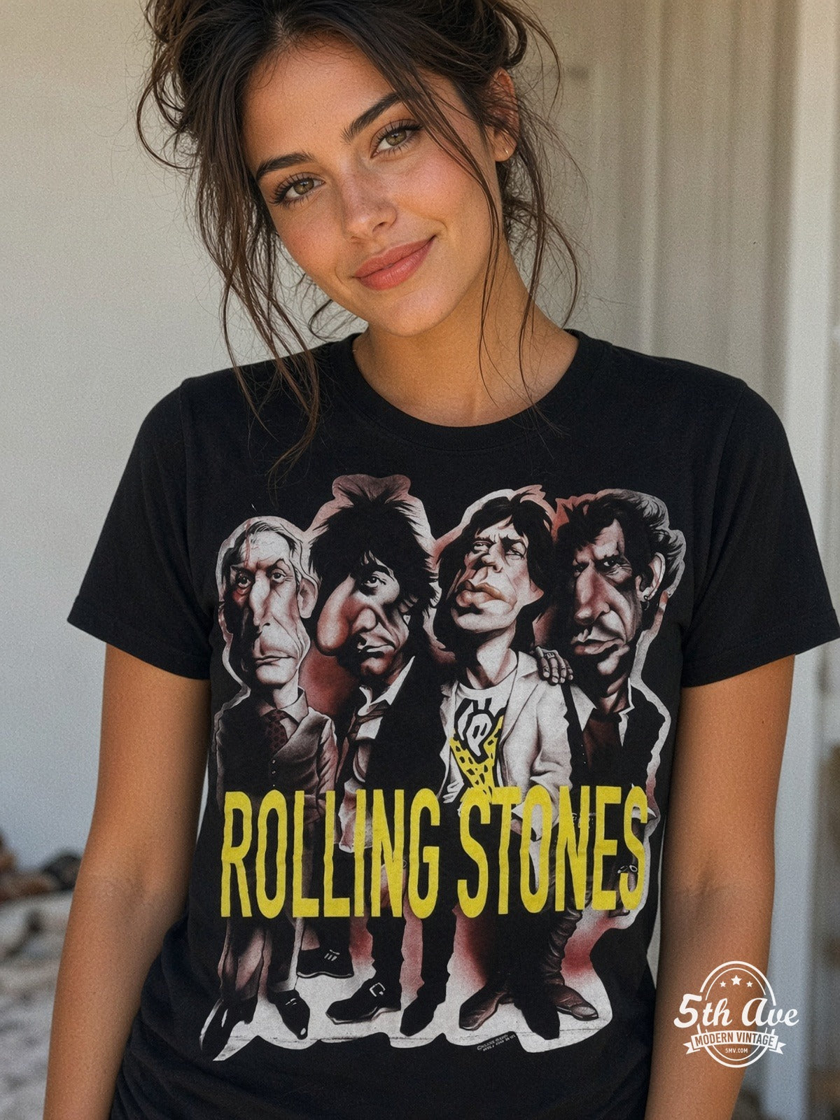 The Rolling Stones Voodoo Lounge Caricature Black all over print vintage tee model wearing