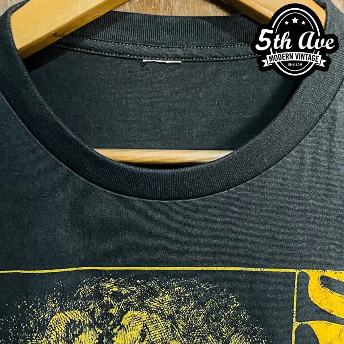 Santana - New Vintage Band T shirt - Vintage Band Shirts
