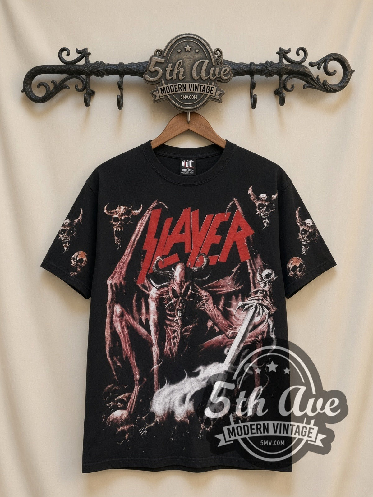 総柄　レア　SLAYER グラフィックプリント Tシャツ XL Slayer Winged Demon Sword All Over Print Tee | Vintage Reprint