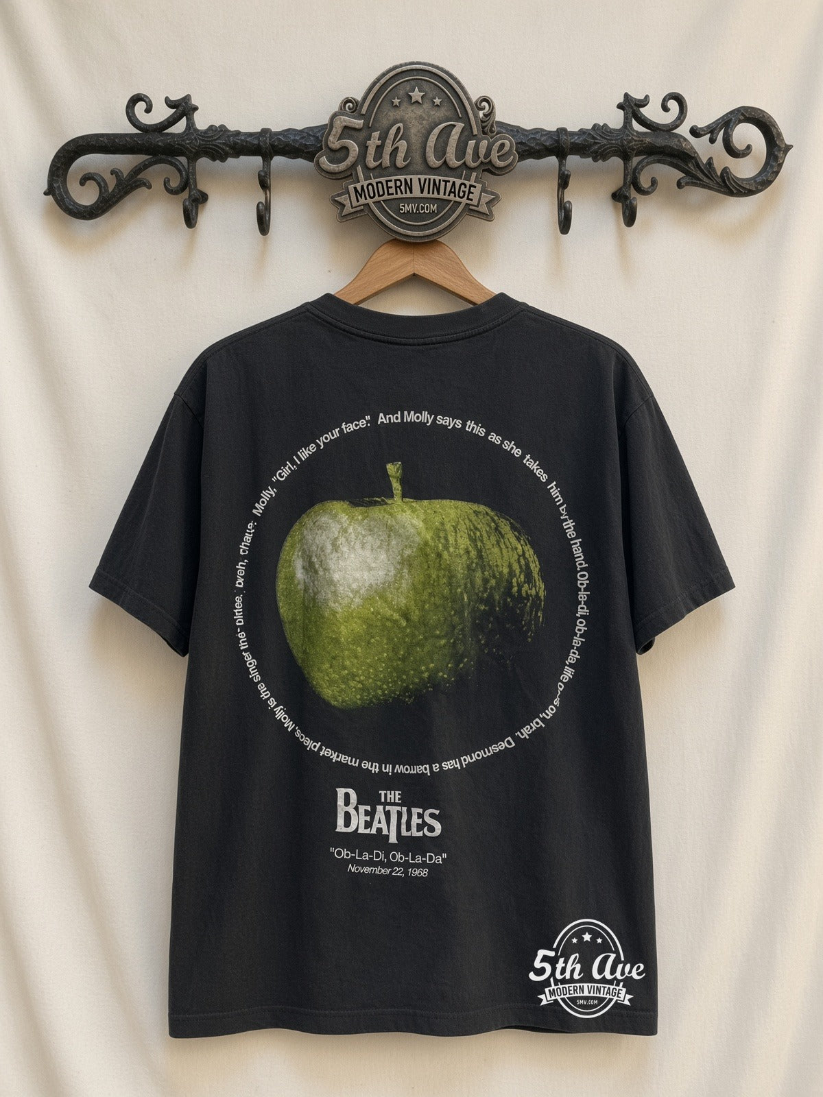 The Beatles Ob-La-Di Ob-La-Da Green Apple Nov 22 1968 vintage t-shirt back on rack