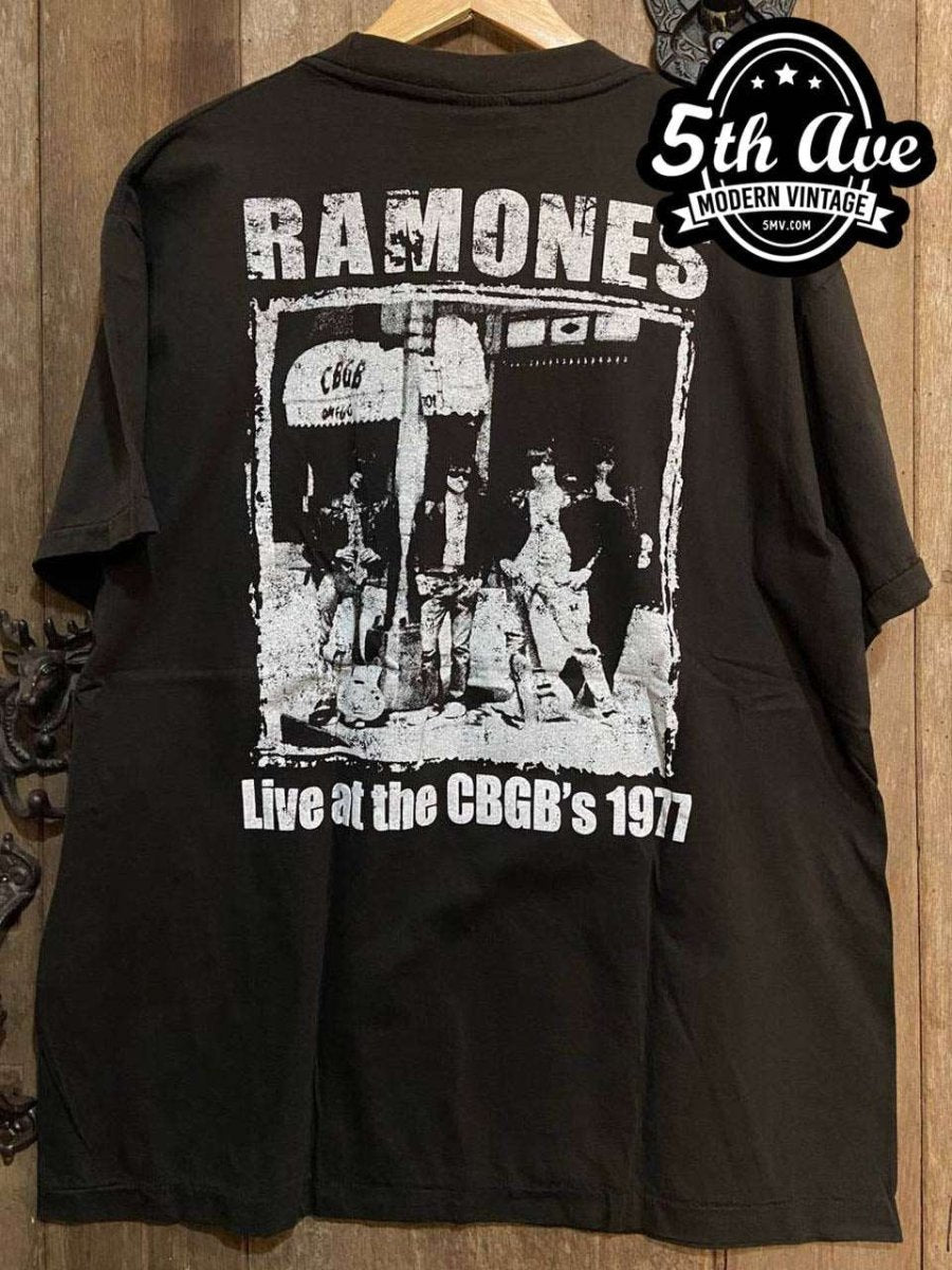 The Ramones Live at the CBGB's 1977 - New Vintage Band T shirt - Vintage Band Shirts