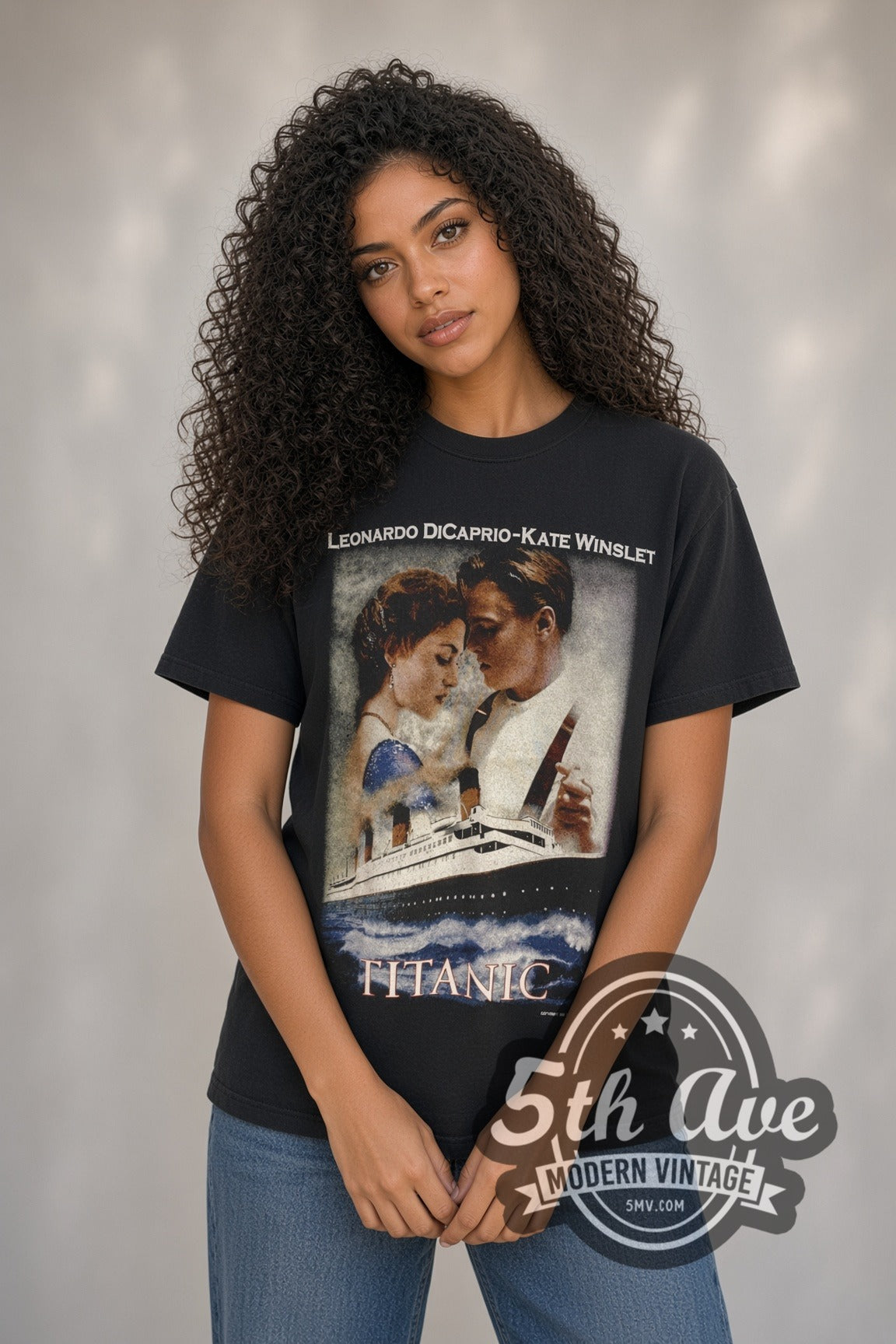 Woman wearing black Titanic DiCaprio & Winslet Poster / Nothing on Earth vintage movie tee