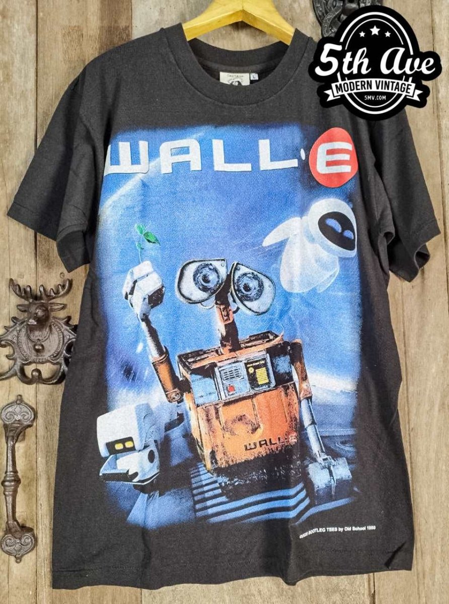 WALL-E - New Vintage Animation T shirt - Vintage Band Shirts