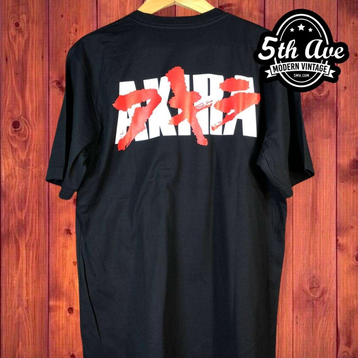 Akira: Iconic Vision - Black t shirt with Striking Front Image and Bol