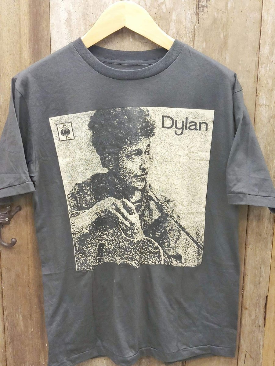 Dylan's Echo: Vintage Vibe Tribute Tee - Vintage Band Shirts