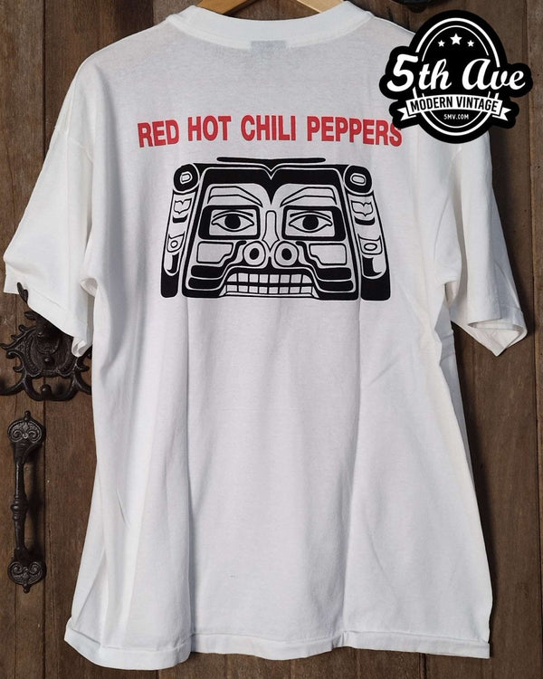 Red Hot Chili Peppers - New Vintage Band T shirt - Vintage Band Shirts