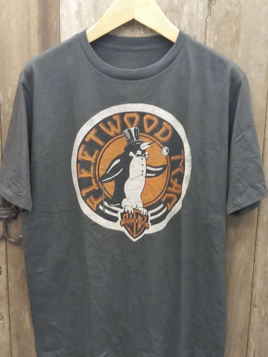 Vintage Fleetwood Mac Penguin Logo Faded Crewneck T-shirt - Vintage Band Shirts